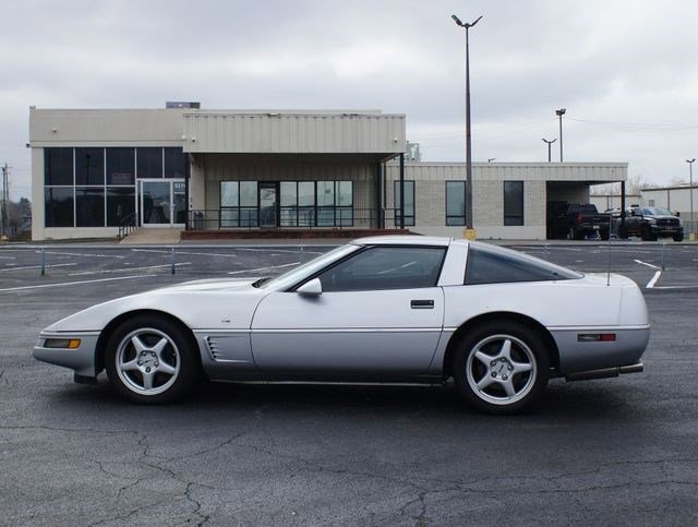 Used 1996 Chevrolet Corvette Coupe image 8