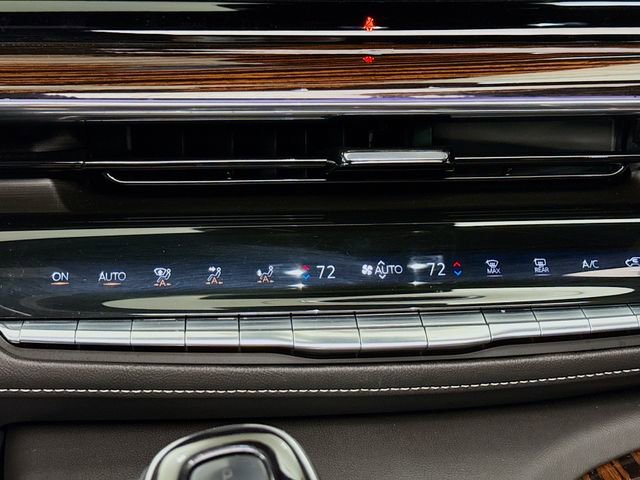 Used 2022 Cadillac Escalade Premium Luxury image 18