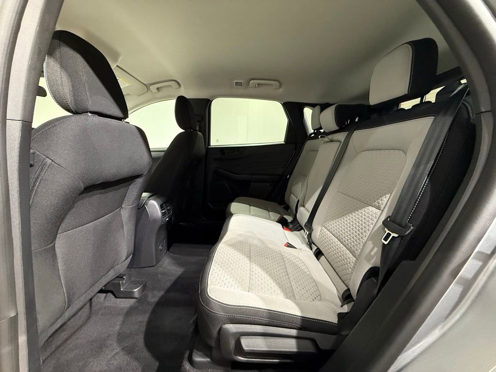 Used 2023 Ford Escape Active w/ Tech Pack #1 AWD/4WD image 18
