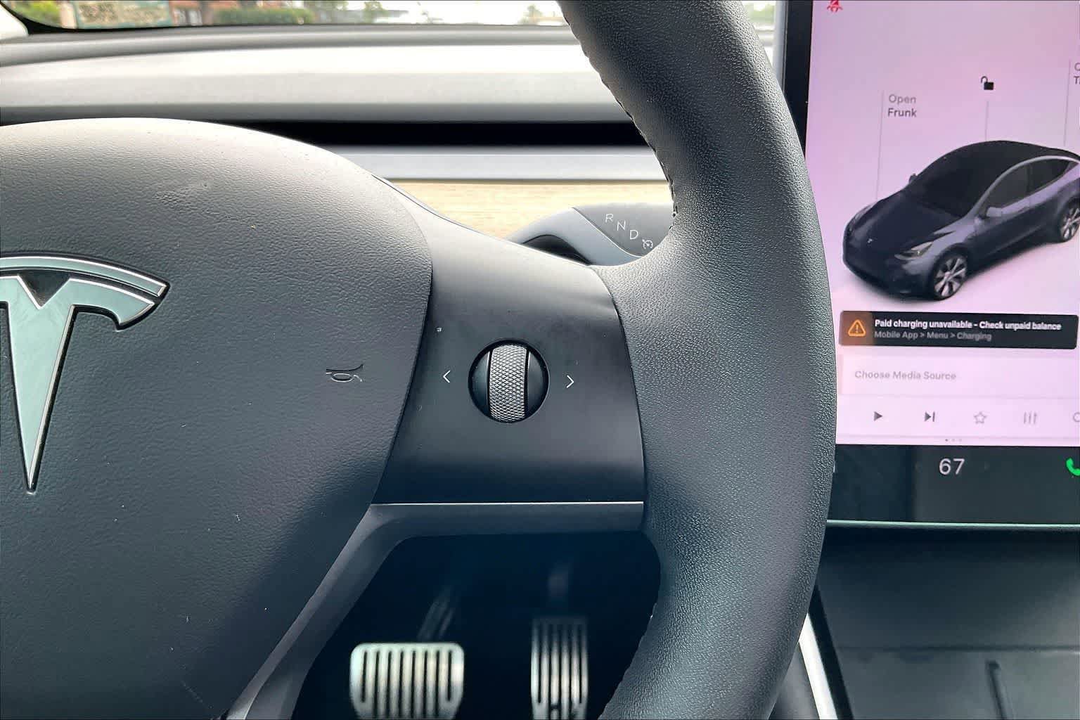 Used 2021 Tesla Model Y Long Range AWD/4WD image 25