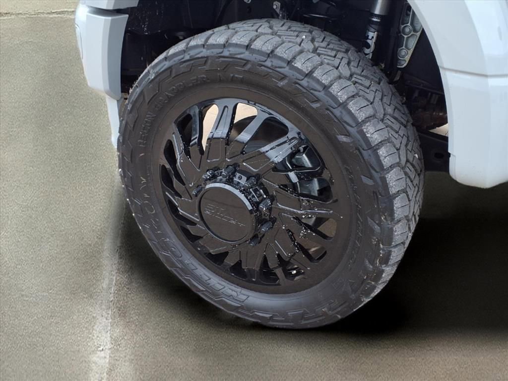 New 2025 Ford F450 Platinum image 22