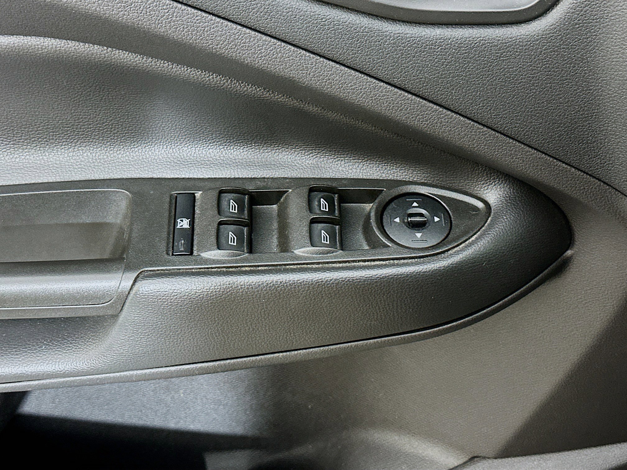 Used 2017 Ford Escape S FWD image 15