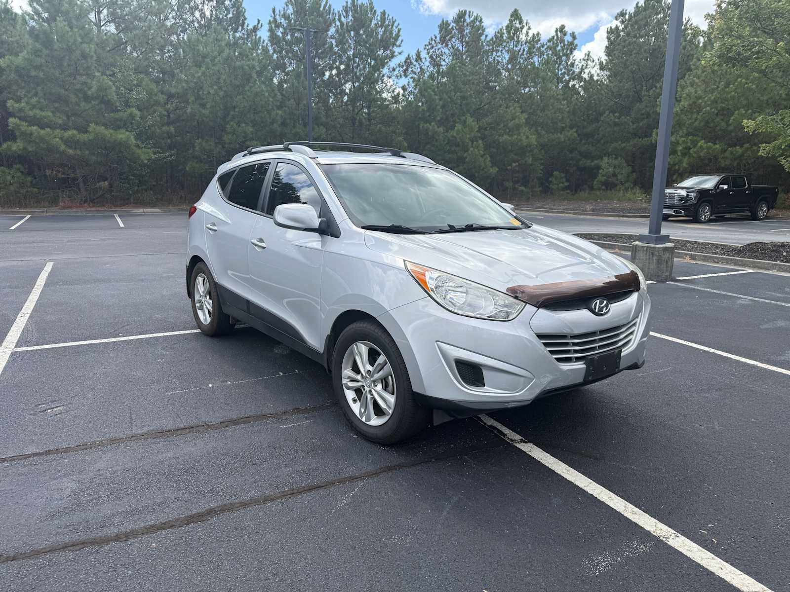 Used 2011 Hyundai Tucson GLS FWD image 2