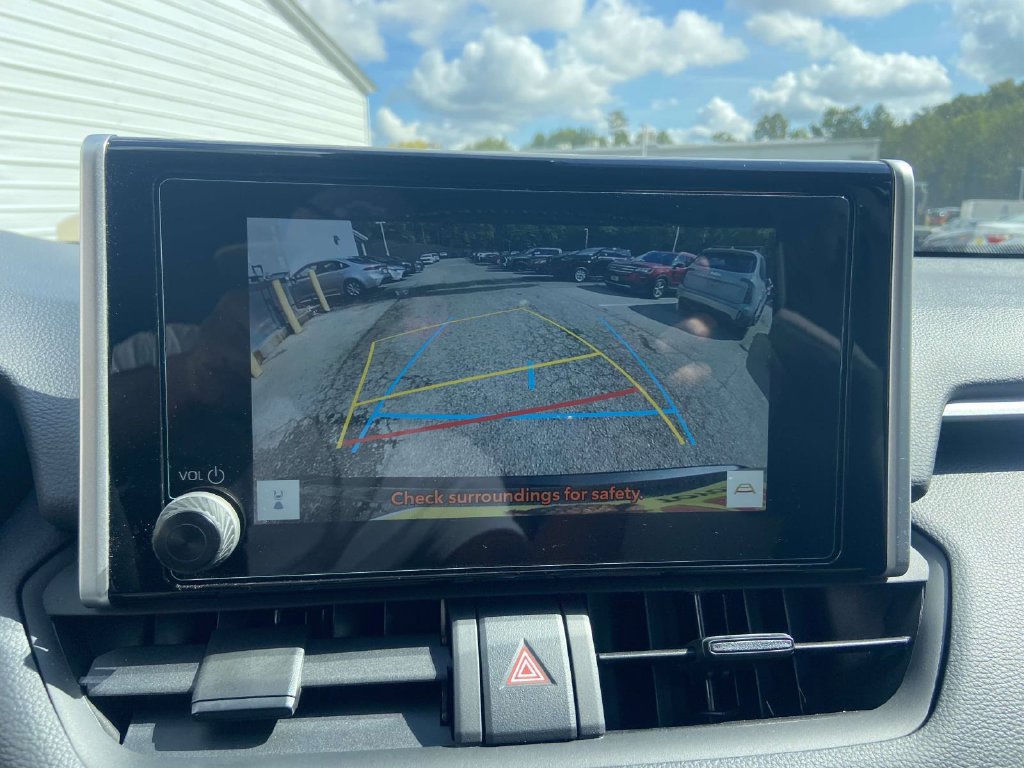 Used 2025 Toyota RAV4 LE FWD image 22