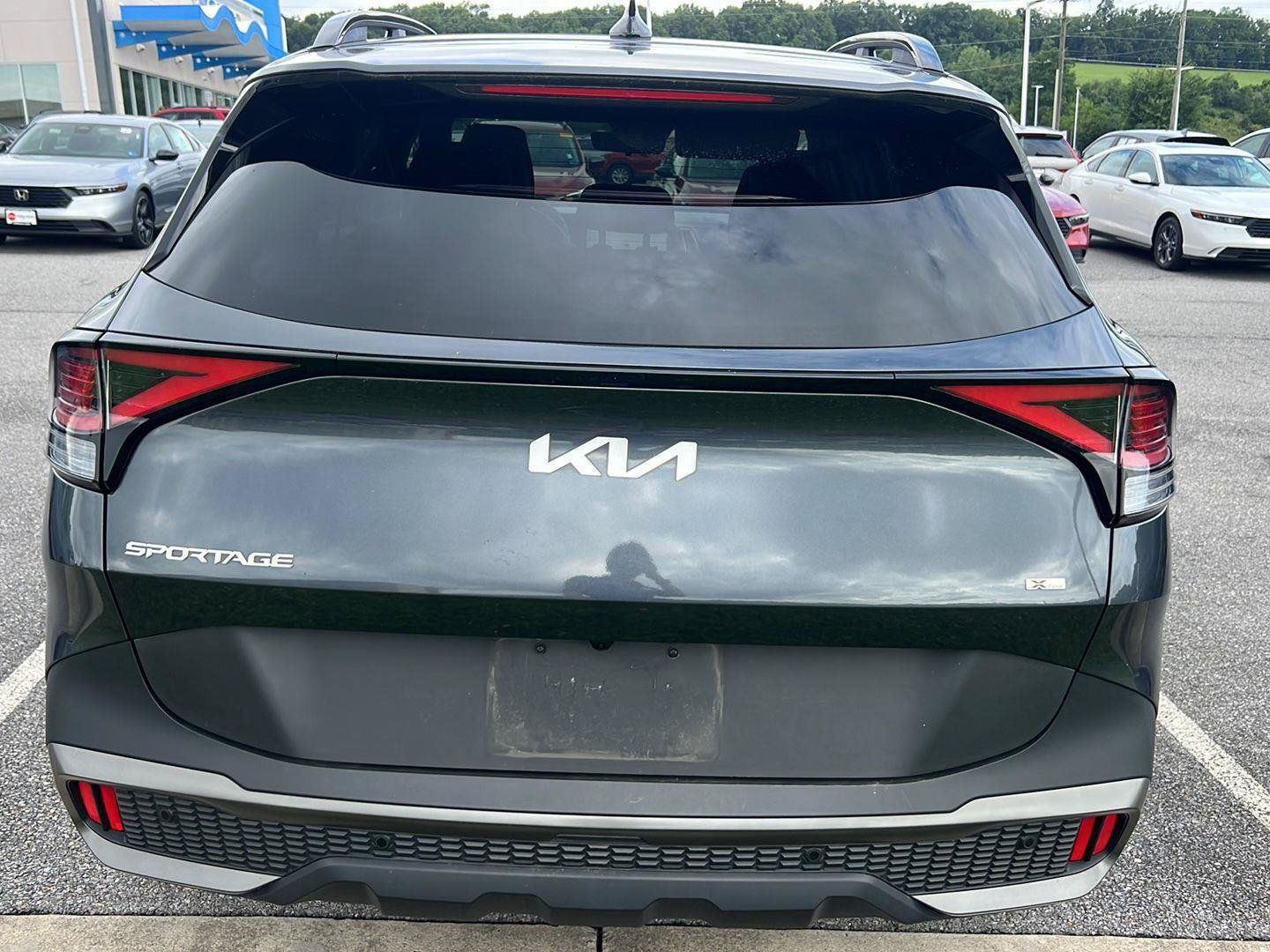 Used 2023 Kia Sportage X-Line w/ X-Line Premium Package AWD/4WD image 4