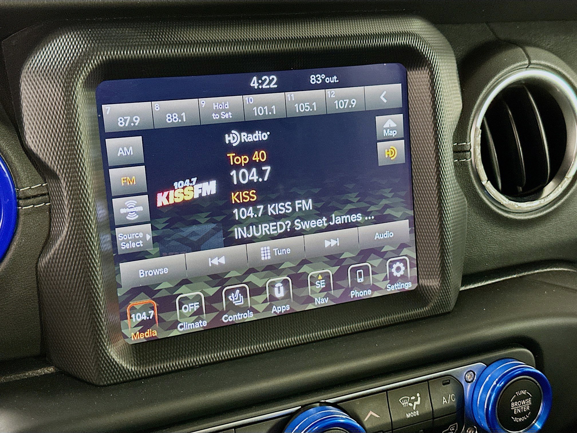 Used 2020 Jeep Gladiator Overland AWD/4WD image 21