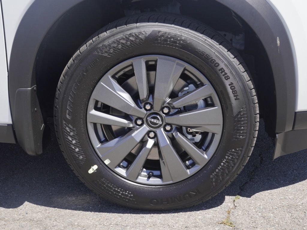 New 2026 Nissan Pathfinder SV image 8