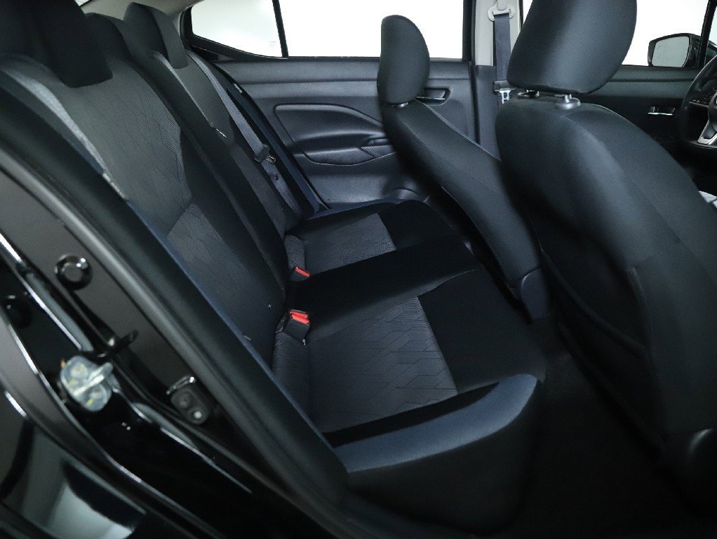 Certified 2025 Nissan Versa SV image 30