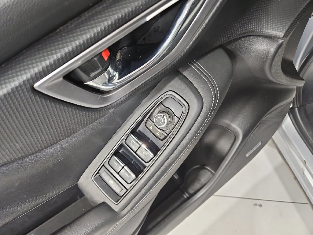 Used 2020 Subaru Forester Limited AWD/4WD image 12