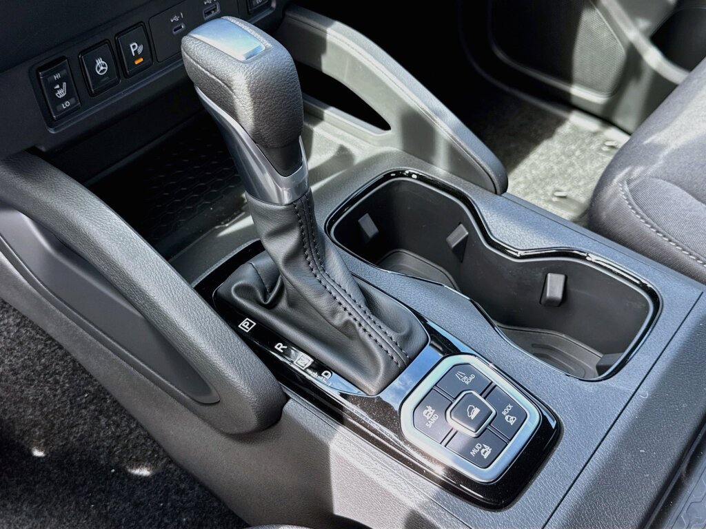 New 2026 Nissan Frontier SV AWD/4WD image 14