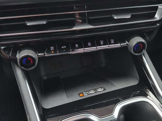 New 2026 Chevrolet Traverse LT w/ Driver Confidence Package image 25