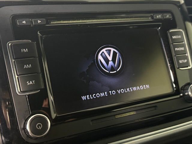 Used 2014 Volkswagen Beetle TDI image 14