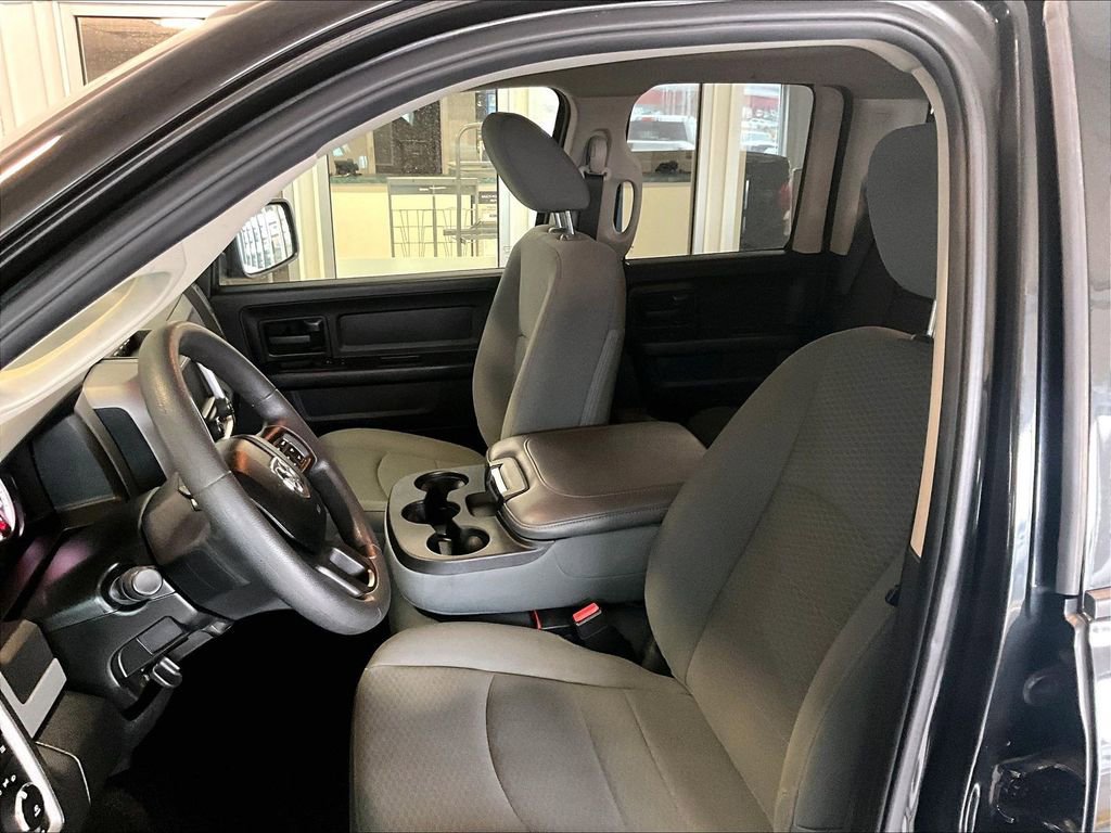 Used 2018 RAM 1500 Express w/ Black Ram 1500 Express Group image 10