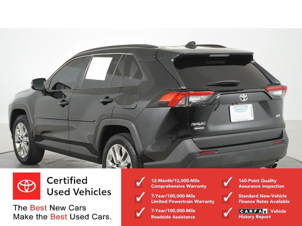 Used 2021 Toyota RAV4 XLE Premium FWD image 5