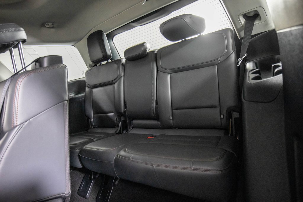 Used 2025 Ford Expedition Active image 12