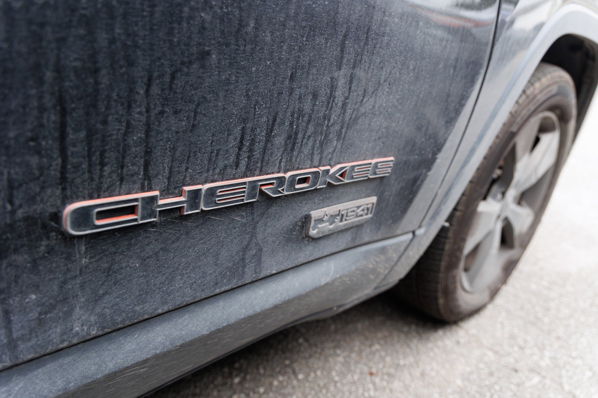 Used 2016 Jeep Cherokee 75th Anniversary image 11