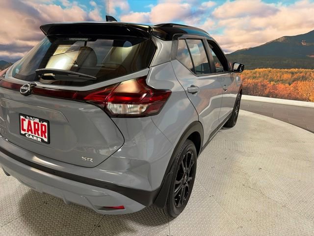 Used 2022 Nissan Kicks SR w/ Premium Package FWD image 11