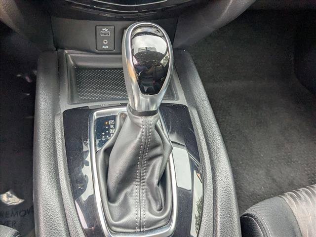 Used 2017 Nissan Rogue S w/ S Appearance Package image 12