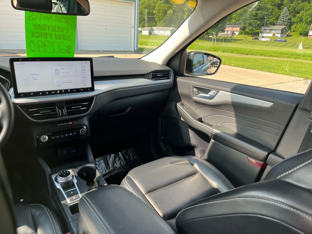 Used 2023 Ford Escape Platinum image 26