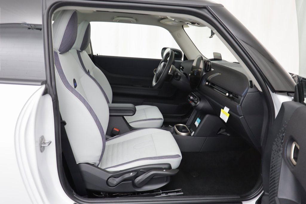 New 2026 MINI Cooper 2-Door Hardtop image 18