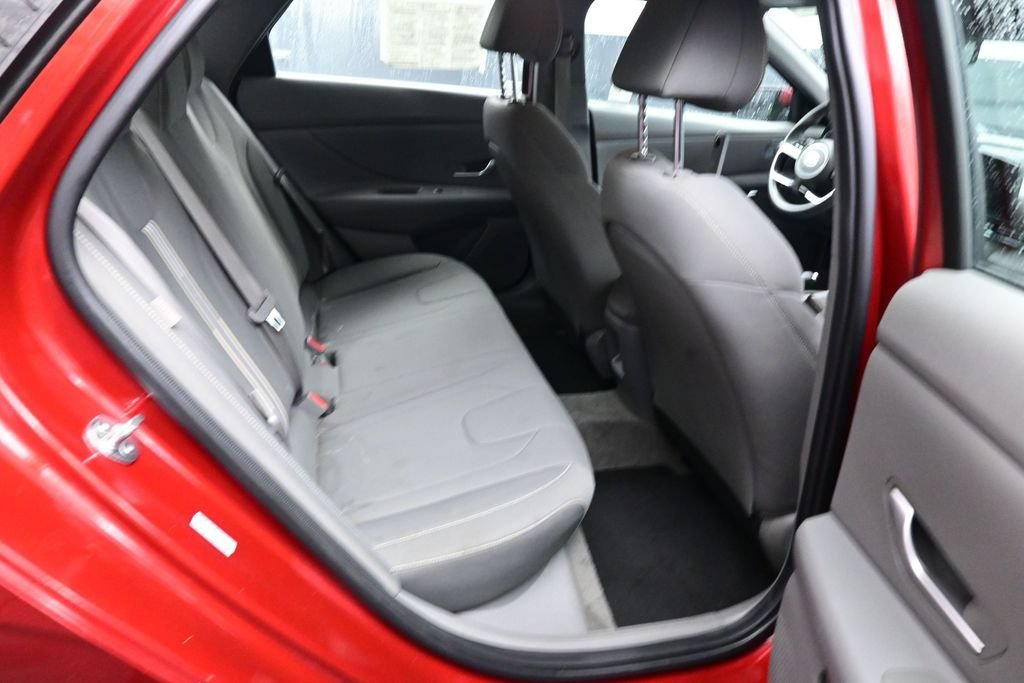 Used 2024 Hyundai Elantra SEL FWD image 22