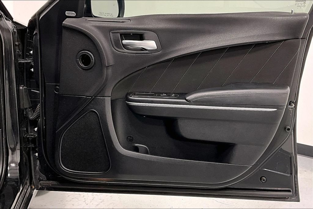 Used 2017 Dodge Charger R/T RWD image 22