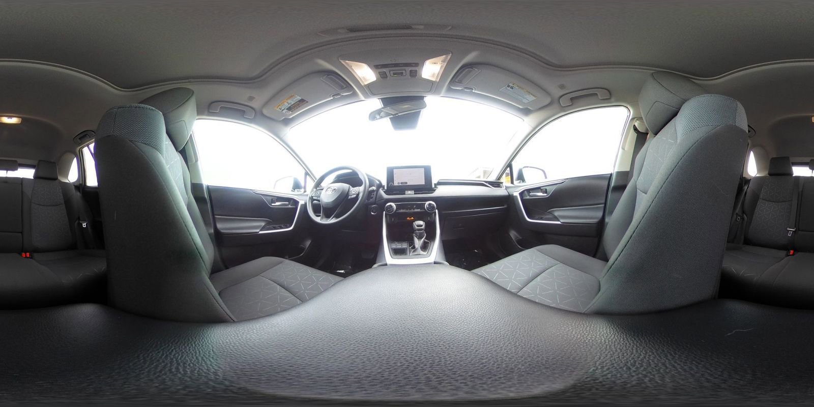 Used 2025 Toyota RAV4 XLE image 38