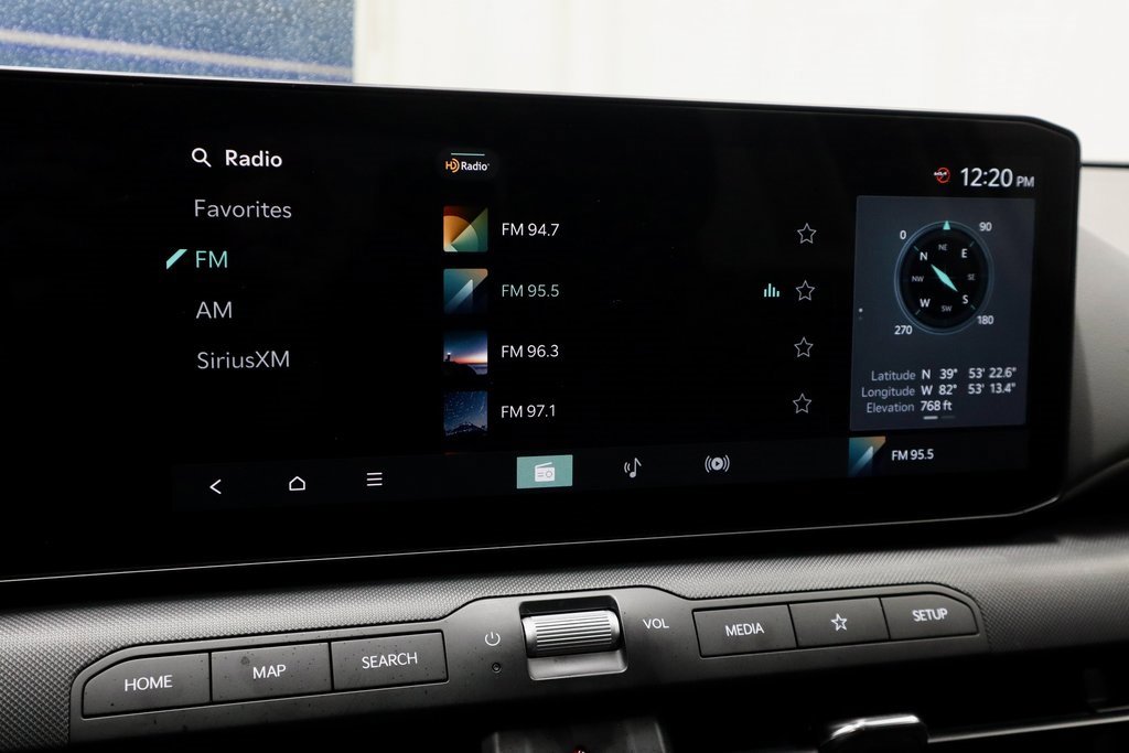 Used 2025 Kia K4 LXS image 3