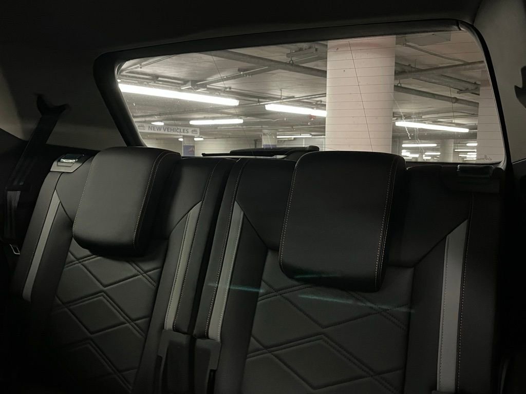 New 2026 Volkswagen Atlas Peak Edition image 25