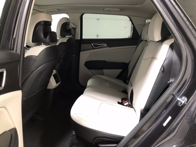New 2026 Kia Sportage EX w/ EX Panorama Roof Package FWD image 16