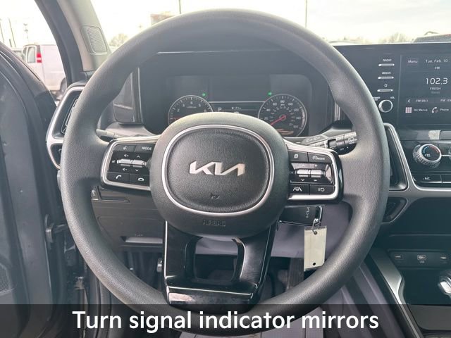 Used 2023 Kia Sorento LX image 17
