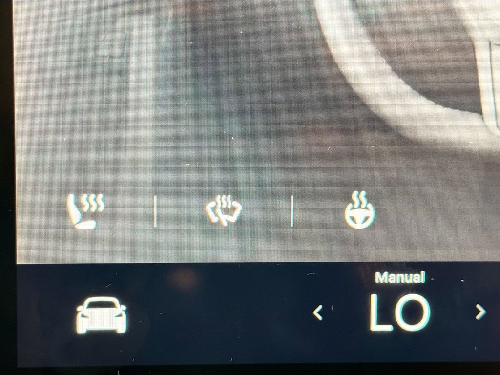 Used 2024 Tesla Model Y Long Range image 19