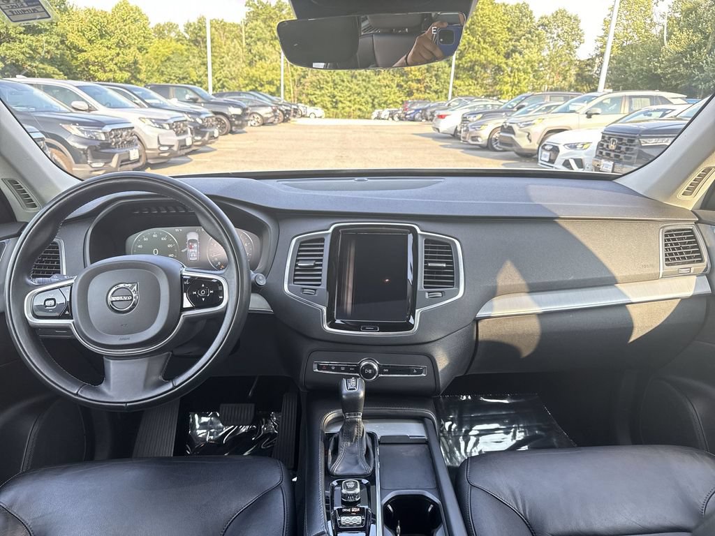 Used 2021 Volvo XC90 T5 Momentum w/ Climate Package AWD/4WD image 20