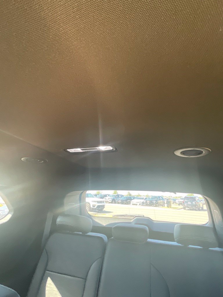 Used 2025 Buick Enclave Sport Touring FWD image 25