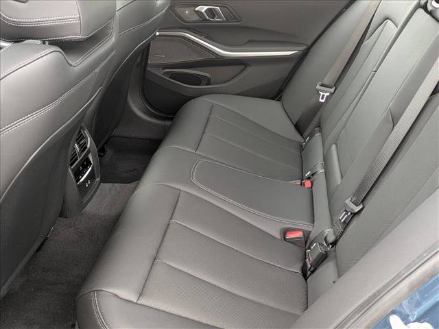 New 2026 BMW 330i xDrive Sedan w/ M Sport Package AWD/4WD image 17