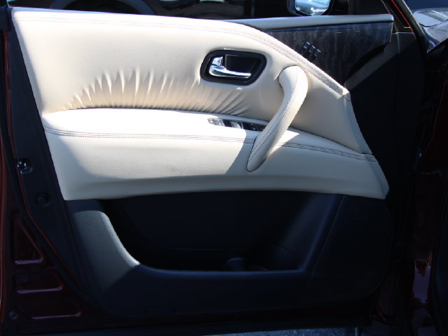 Used 2021 Nissan Armada Platinum w/ Captain's Chairs Package AWD/4WD image 14