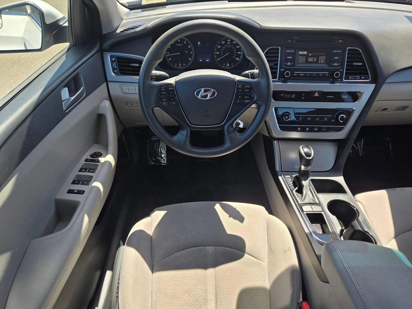Used 2017 Hyundai Sonata SE FWD image 17