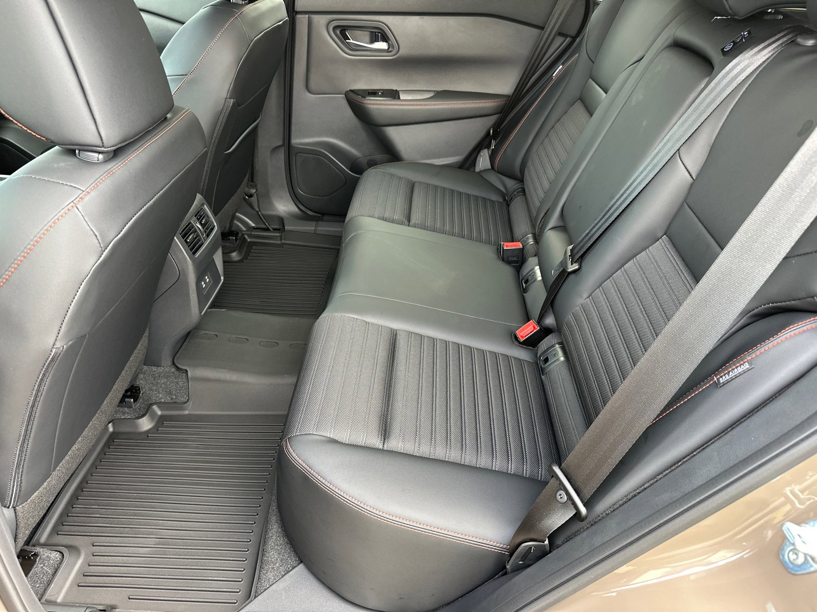 New 2026 Nissan Rogue SV image 21