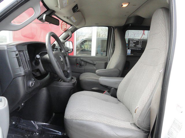 Used 2019 Chevrolet Express 3500 LT w/ LT Preferred Equipment Group RWD image 9