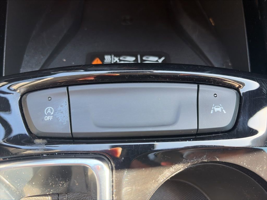 Certified 2025 Chevrolet Trax ACTIV w/ Sunroof Package image 26