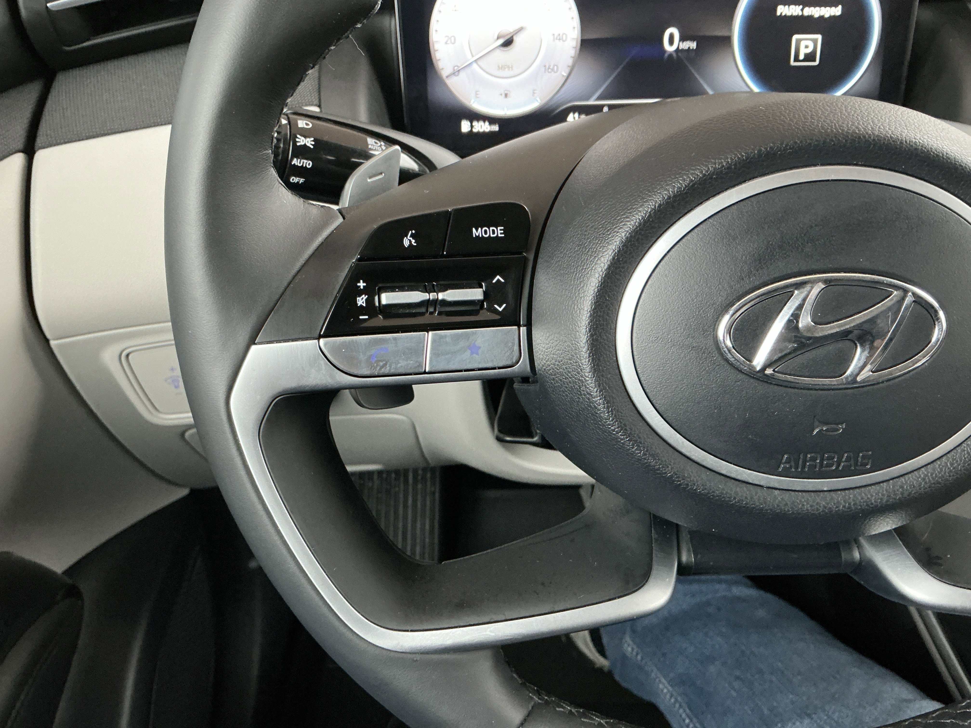 Used 2023 Hyundai Tucson Limited image 12