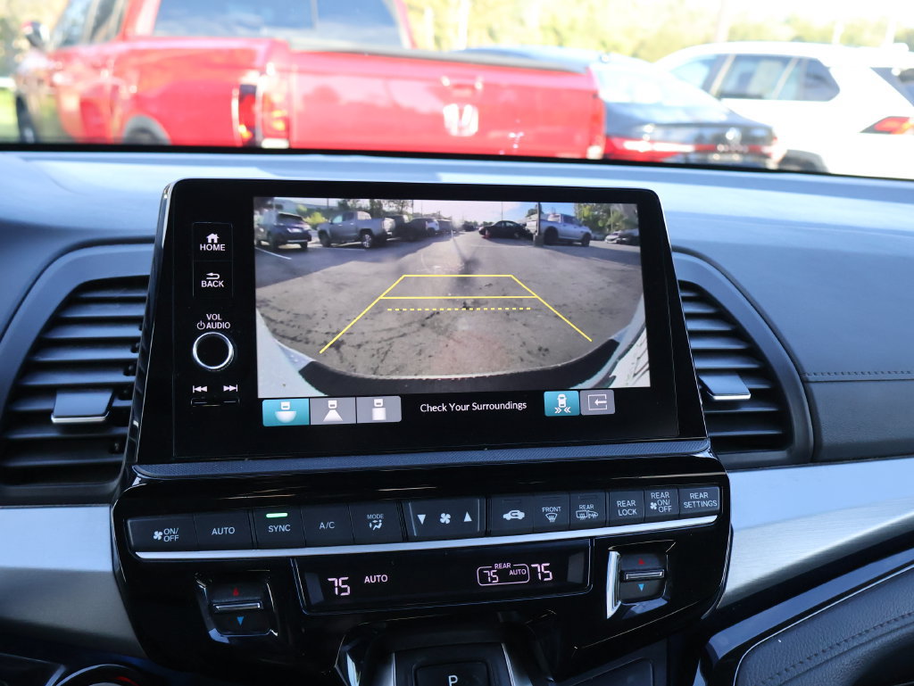 Certified 2025 Honda Odyssey Touring image 24