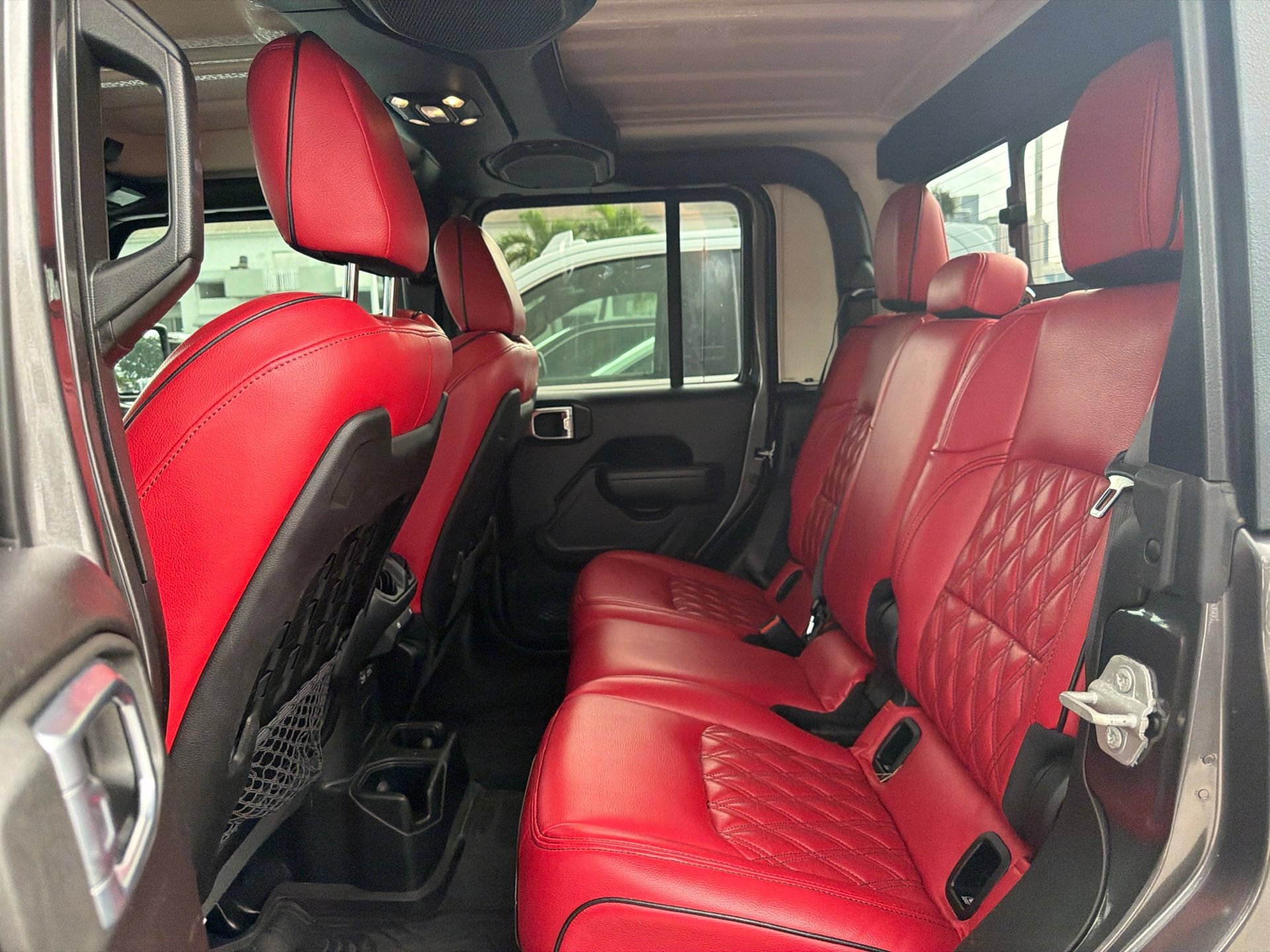 Used 2022 Jeep Gladiator Rubicon AWD/4WD image 6