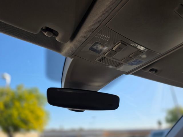 Used 2024 Volkswagen Tiguan Wolfsburg Edition image 39