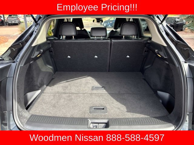 Used 2025 Nissan Ariya AWD image 10