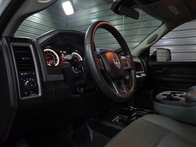 Used 2017 RAM 3500 Tradesman w/ Chrome Appearance Group image 12