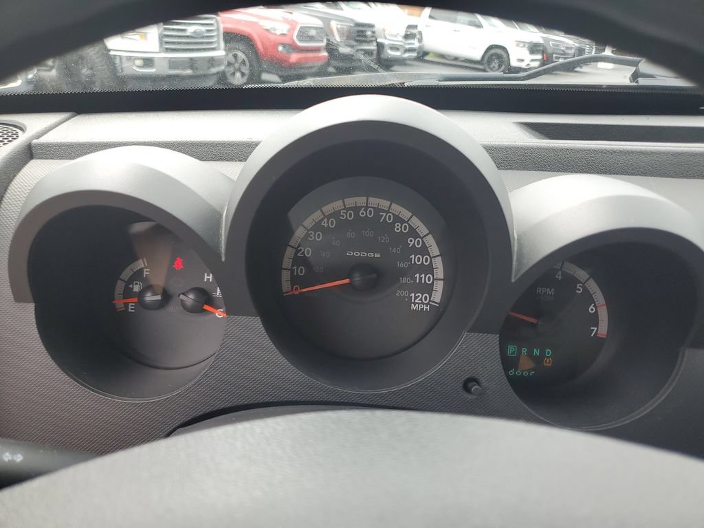 Used 2011 Dodge Nitro Heat AWD/4WD image 23