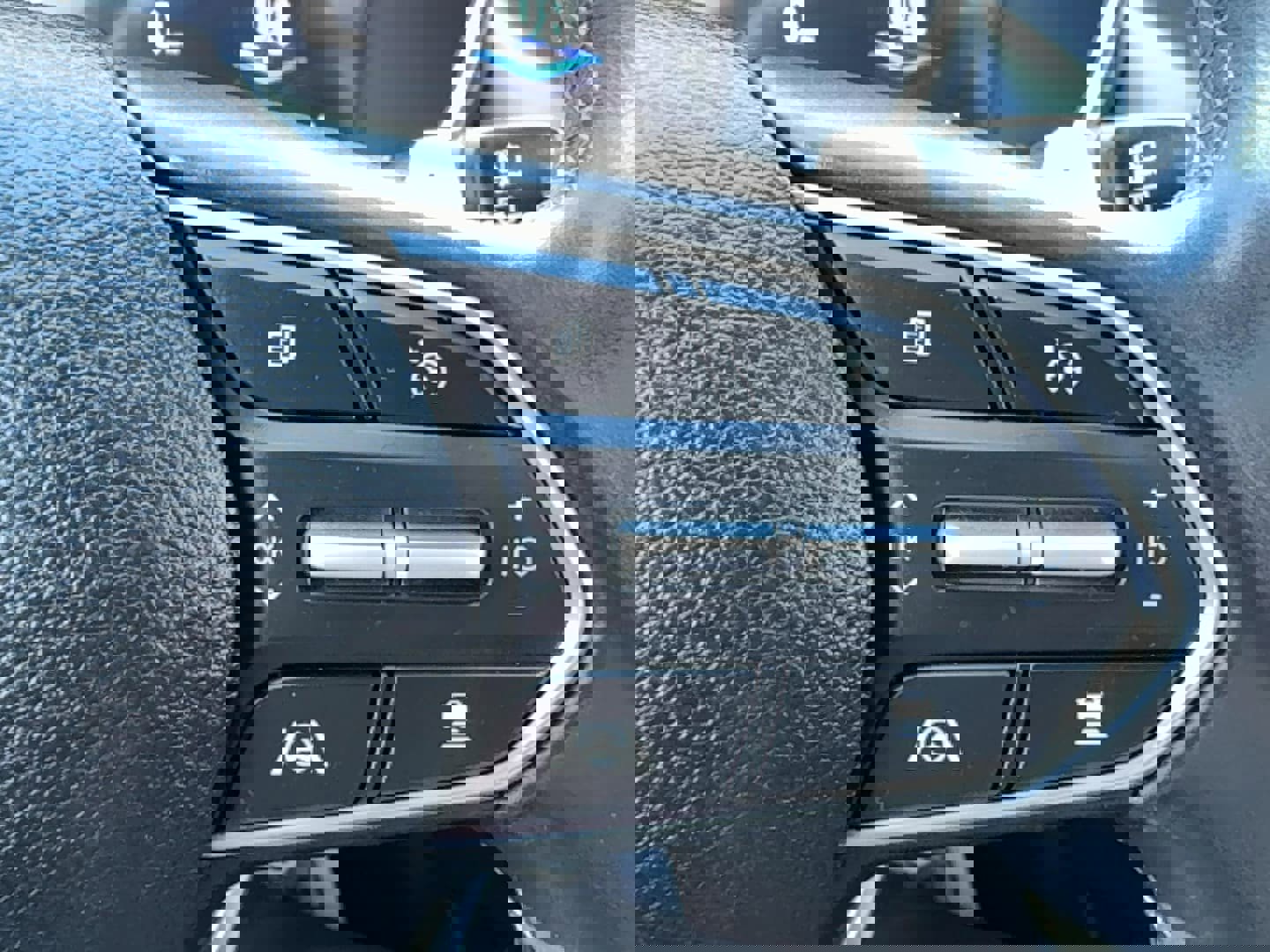 Used 2021 Hyundai Santa Fe SEL w/ Convenience + Premium Package image 29