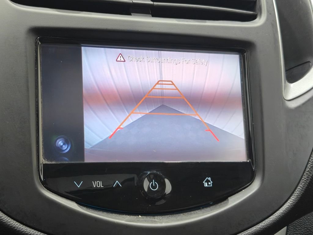 Used 2016 Chevrolet Trax LT w/ LT Sun and Sound Package image 7