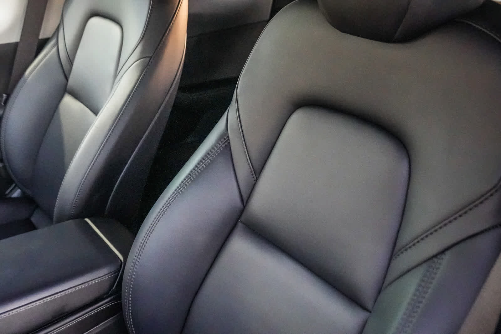 Used 2023 Tesla Model Y 2WD image 24